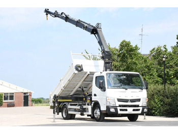 Camion con gru FUSO