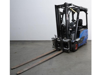 Carrello elevatore elettrico LINDE E16