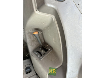 Trattore JOHN DEERE 6630