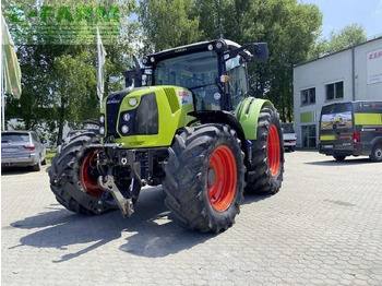 Trattore CLAAS Arion 440