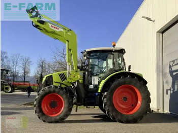 Trattore CLAAS Arion 440