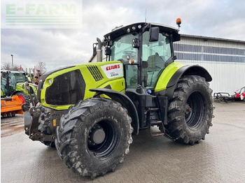 Trattore CLAAS Axion 810