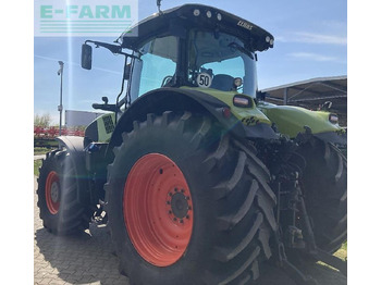 Trattore CLAAS Axion 830