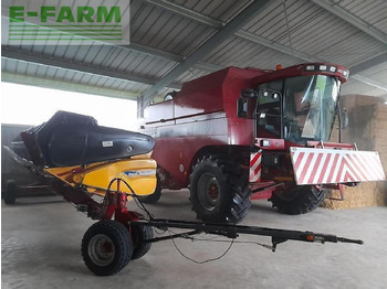 Mietitrebbia CASE IH