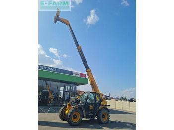 Sollevatore telescopico JCB