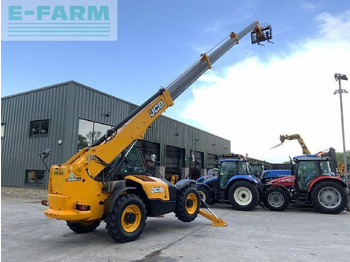 Sollevatore telescopico JCB