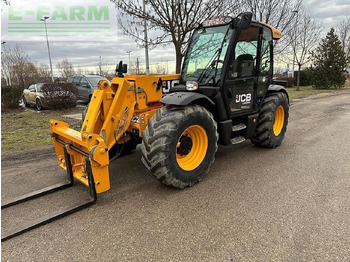 Sollevatore telescopico JCB