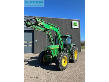 Trattore JOHN DEERE 6810