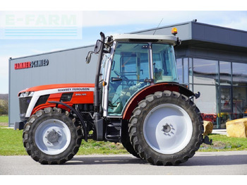 Trattore MASSEY FERGUSON 100 series