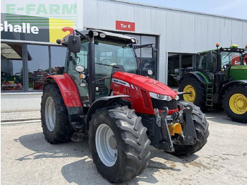 Trattore MASSEY FERGUSON 5610