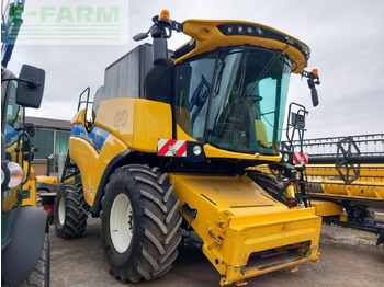 Mietitrebbia NEW HOLLAND