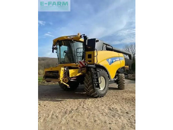 Mietitrebbia NEW HOLLAND CX series
