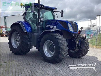 Trattore NEW HOLLAND T7.270