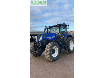 Trattore NEW HOLLAND T7