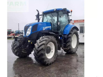 Trattore NEW HOLLAND T7
