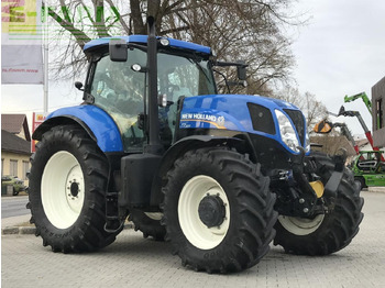 Trattore NEW HOLLAND T7.200