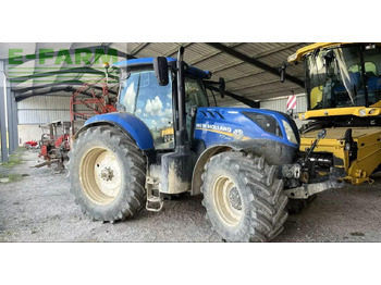 Trattore NEW HOLLAND T7.225
