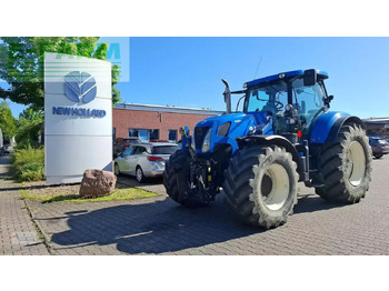 Trattore NEW HOLLAND T7.250