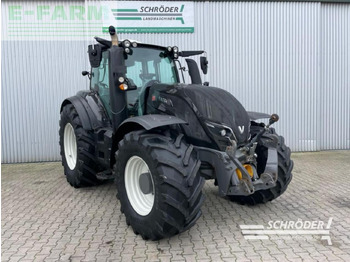 Trattore VALTRA T214