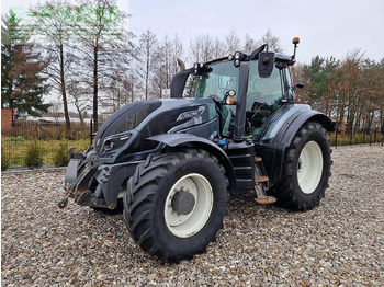 Trattore VALTRA T154