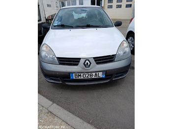 Autovettura RENAULT