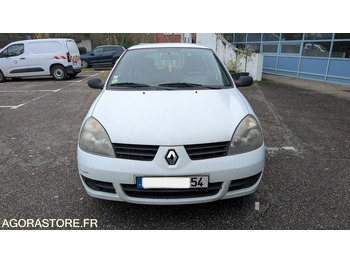 Autovettura RENAULT