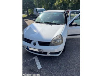 Autovettura RENAULT