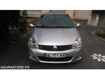 Autovettura RENAULT