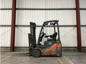 Carrello elevatore elettrico TOYOTA
