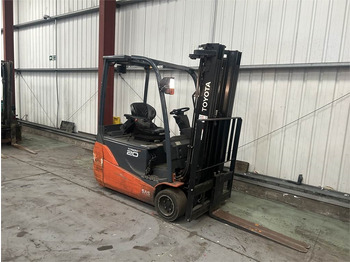 Carrello elevatore elettrico Toyota 8FBET20: foto 4