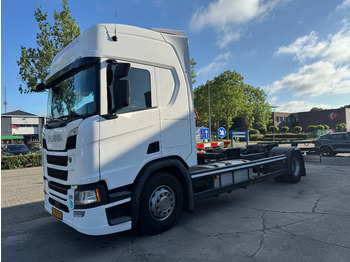 Autocarro portacontainer/ Caisse interchangeable SCANIA R 410