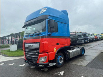 Trattore stradale DAF XF 440