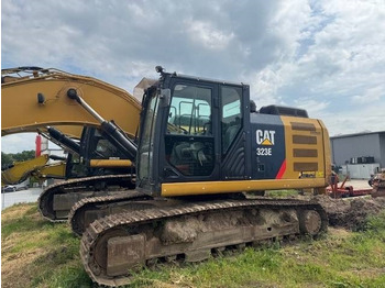 Escavatore cingolato CATERPILLAR 323