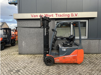 Carrello elevatore elettrico Toyota 8 FBET 18: foto 3
