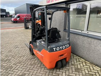 Carrello elevatore elettrico Toyota 8 FBET 18: foto 5