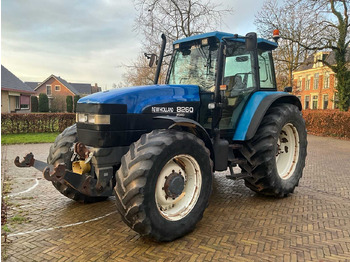 Trattore NEW HOLLAND 60 series