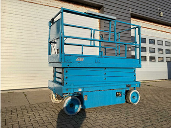 Piattaforma aerea JLG