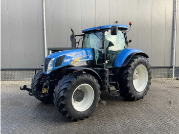 Trattore NEW HOLLAND T7000