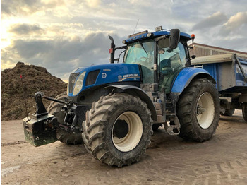 Trattore NEW HOLLAND T7.235