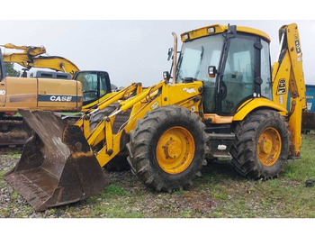Terna JCB 4CX: foto 5 Terna JCB 4CX: foto 5