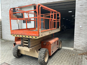 Piattaforma aerea JLG