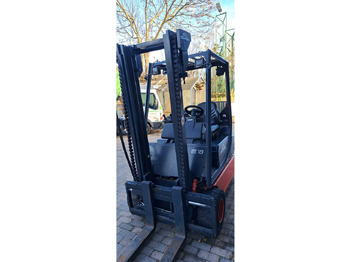 Carrello elevatore LINDE - E18C-02 - 2004 - FORKLIFT TRUCKS: foto 3 Carrello elevatore LINDE - E18C-02 - 2004 - FORKLIFT TRUCKS: foto 3