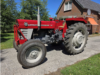 Trattore MASSEY FERGUSON 100 series