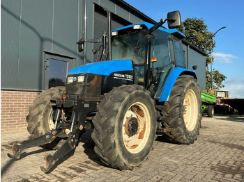 Trattore NEW HOLLAND TS100