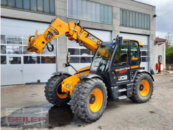 Sollevatore telescopico JCB