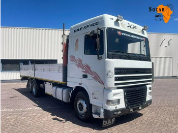 Autocarro con pianale/ Cassone fisso DAF XF 95