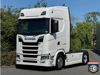 Trattore stradale SCANIA S