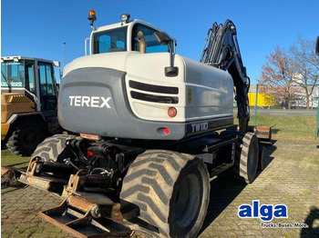 Escavatore gommato TEREX