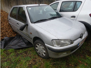Autovettura PEUGEOT