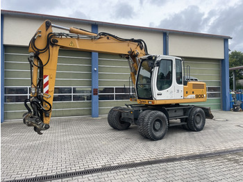 Escavatore gommato LIEBHERR A 900